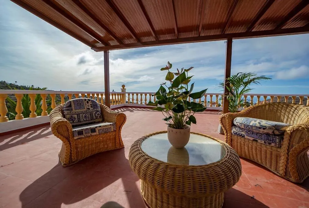 Villa Teram Alajero