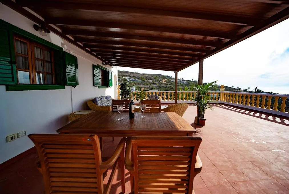 Villa Teram Alajero